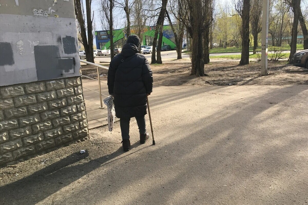 Воронежские врачи помогли пациентке с больным позвоночником способность передвигаться