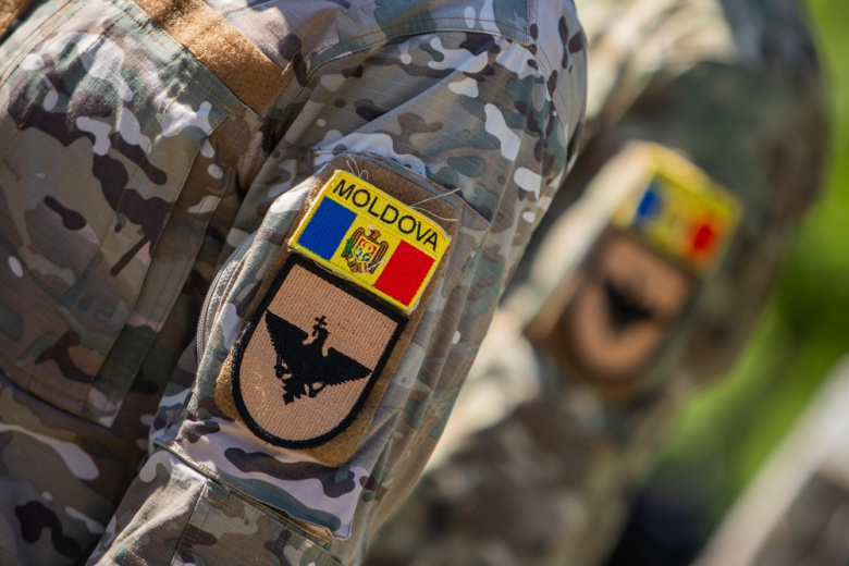 Раскрыто, почему Молдавия отправила военную технику на границу с Украиной