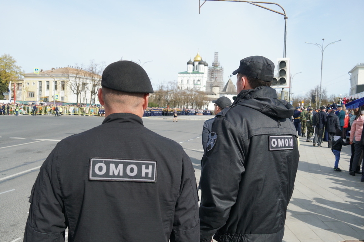10 лет псковской Росгвардии: ОМОН, СОБР и вневедомственная охрана подвели итоги службы