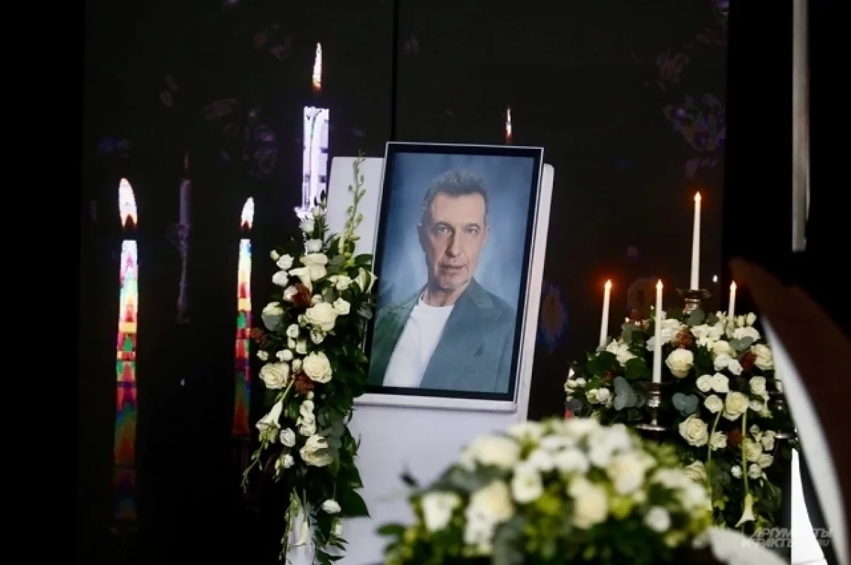 Матери критика Сергея Соседова потребовалась помощь врачей на похоронах