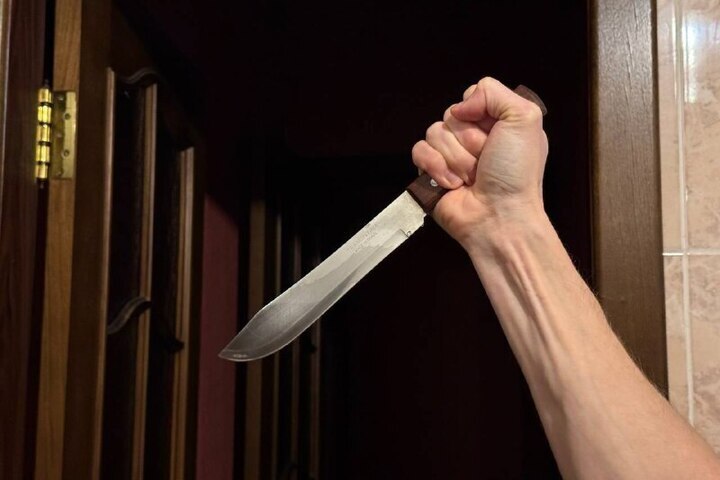 В Кузнецке 39-летнюю женщину будут судить за удар сожителя ножом