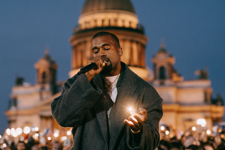 SHOT: следователи Петербурга заинтересовались организаторами концерта Уэста
