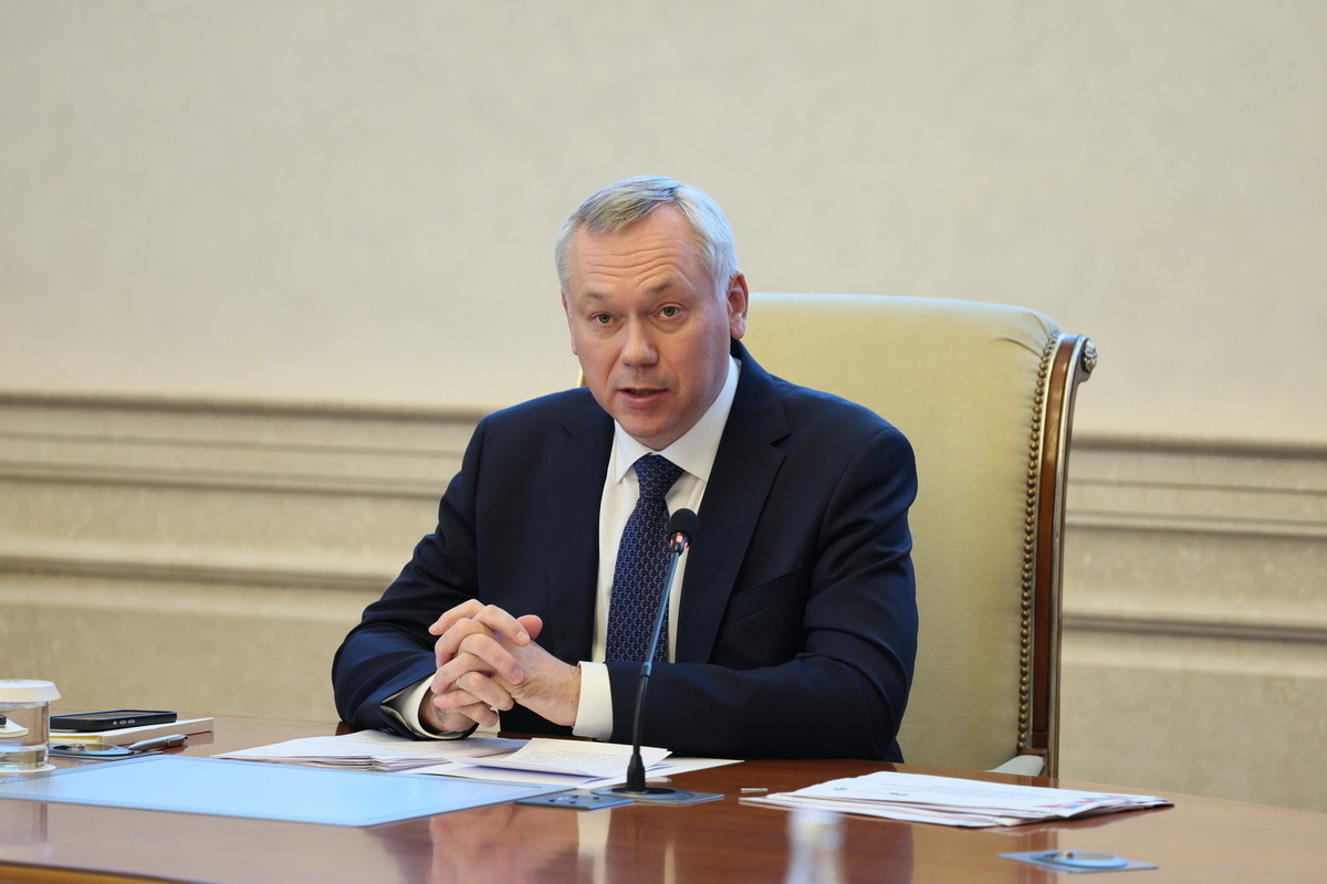 Андрей Травников обратился к старшему поколению новосибирцев в День пожилого человека