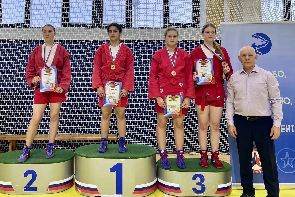 В Брянске определили победителей чемпионата и первенства области по самбо