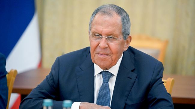 Лавров пошутил на встрече с главой МИД Таиланда