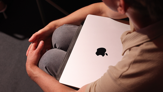 Apple предупредила пользователей о возможных атаках шпионского ПО