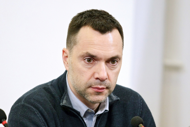 Суд в закрытом режиме рассмотрит дело Арестовича о призывах к терроризму
