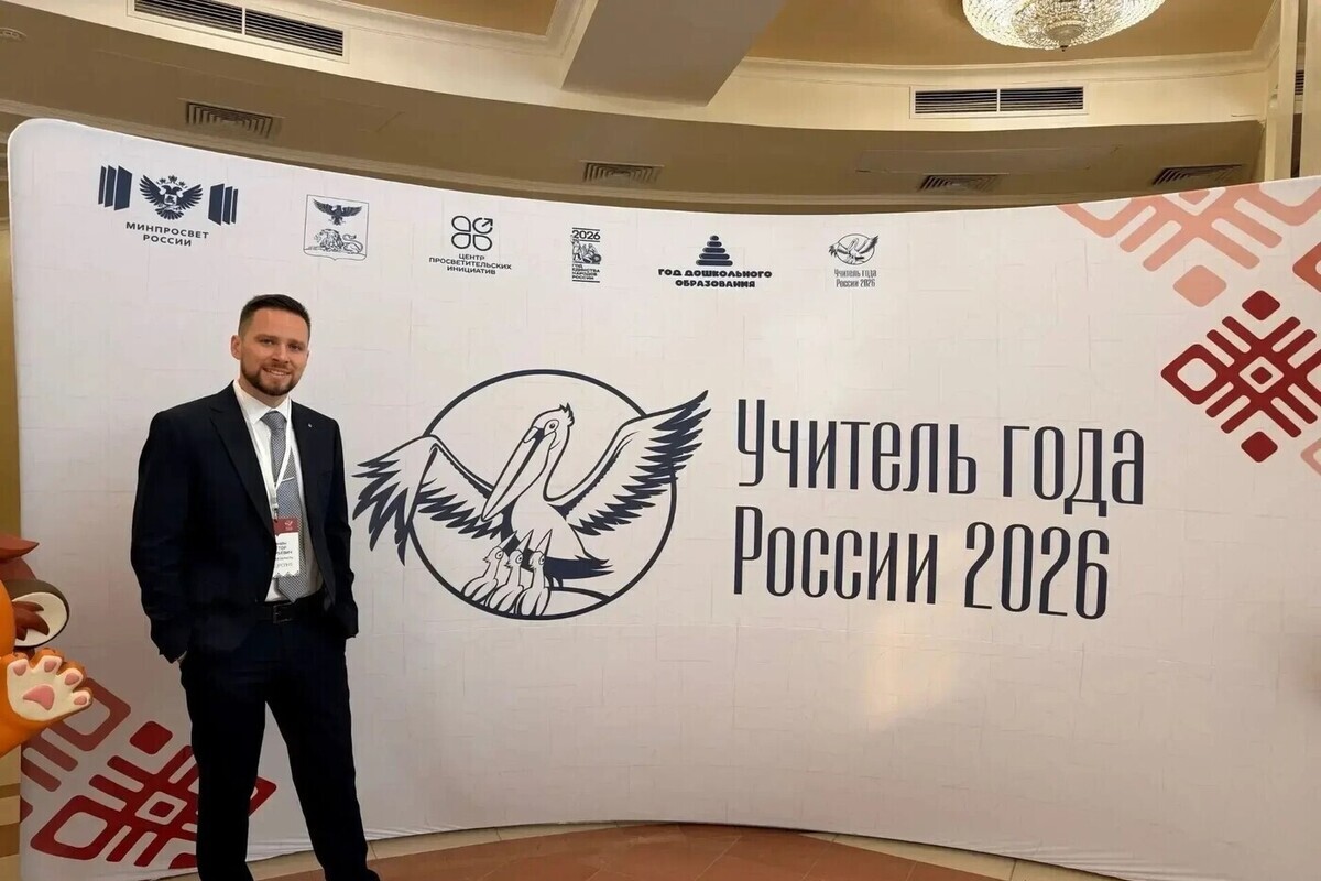 Миляев поздравил тульского учителя с вхождением в число лучших педагогов России