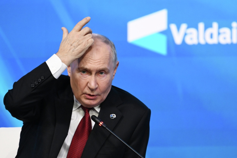 Путин рассказал, как действовать людям в «кишащее рисками» время