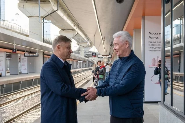 Собянин открыл платформу для международных перевозок на вокзале Москва-Сити