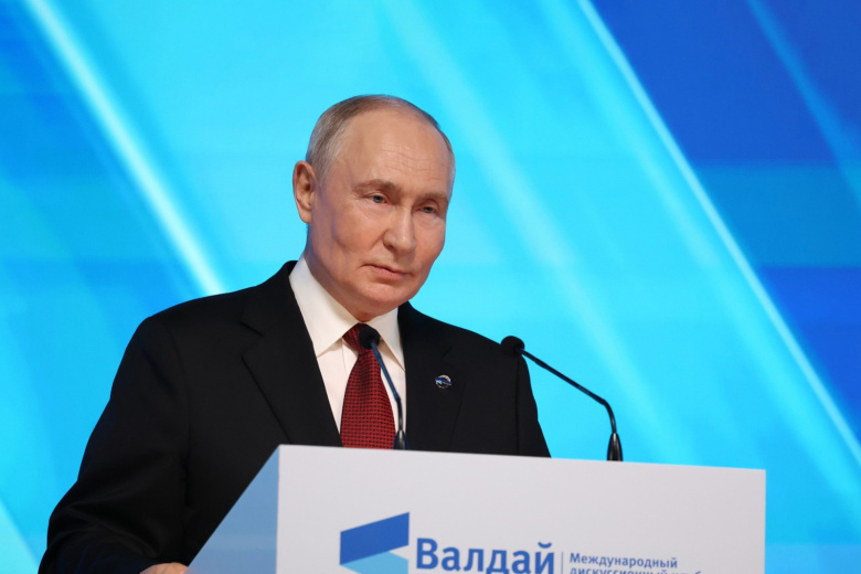 Путин заявил о необходимости решать острые вопросы на региональном уровне