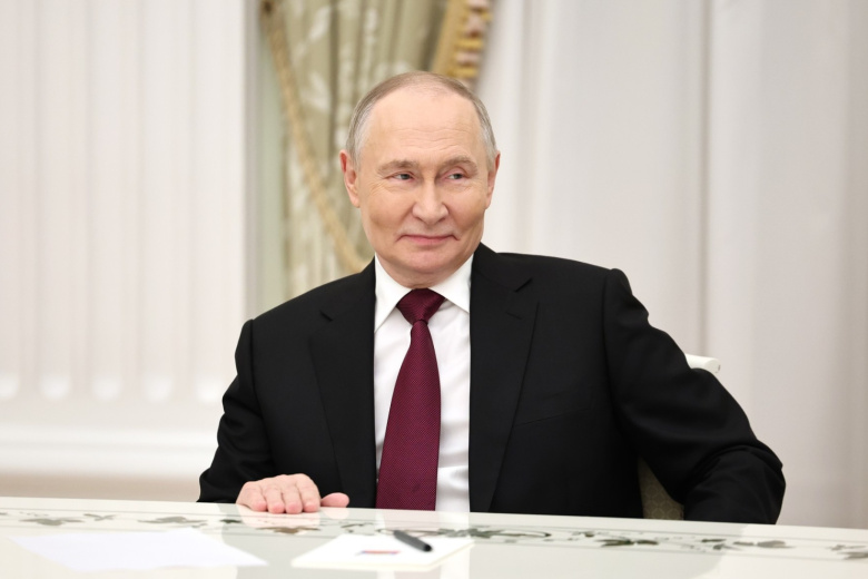 «Получи, фашист, гранату»: Путин прокомментировал ответ РФ на действия ВСУ