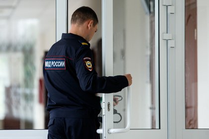 Освободившийся из российской колонии уголовник заколол мать и отчима