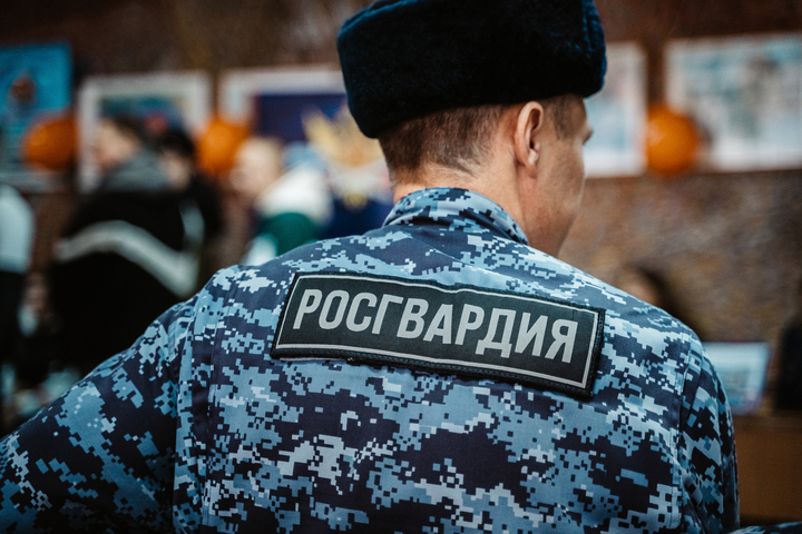 Росгвардейцы Тверской области передали в зону СВО 71 единицу гражданского оружия