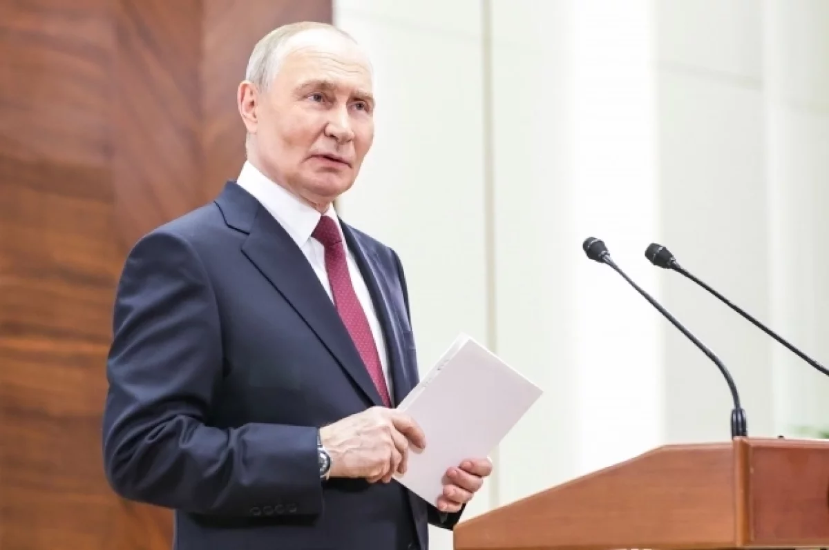 Путин заявил о важности эффективной работы системы среднего профобразования
