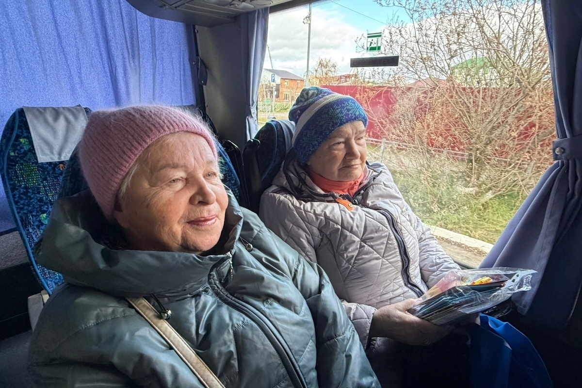 В День пожилого человека пенсионеры совершили путешествие по истории Нарьян-Мара
