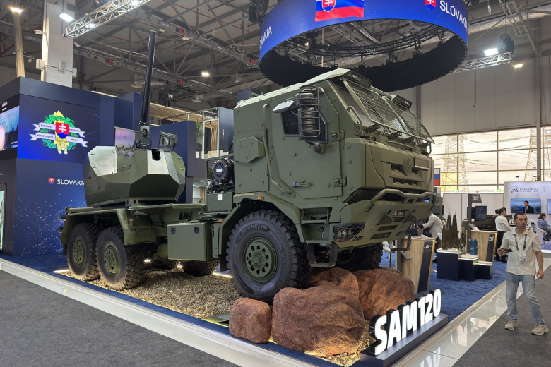 Словакия показала универсальный башенный миномет на выставке ADEX-26