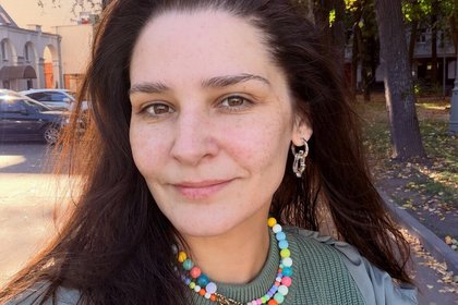 42-летняя российская актриса показала лицо без макияжа