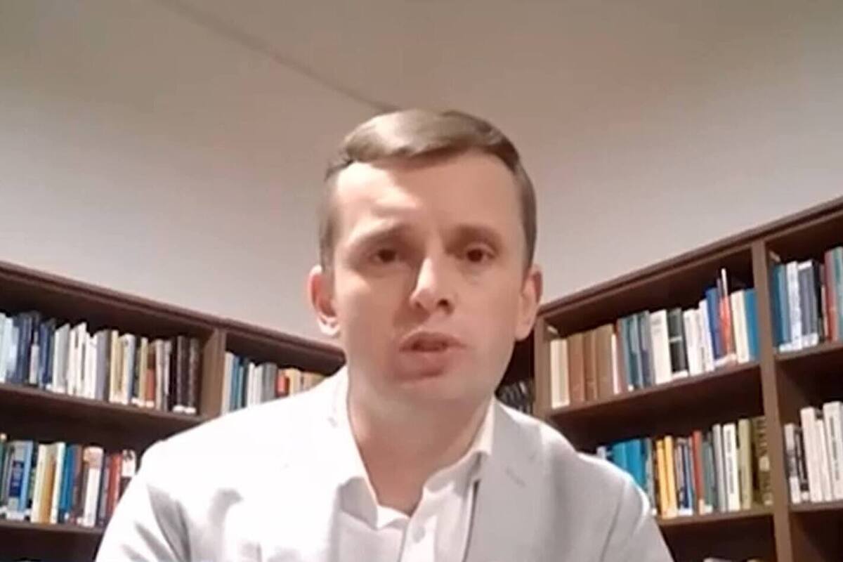 "По сценарию Берлина": Бортник раскрыл план России по разделу Киева