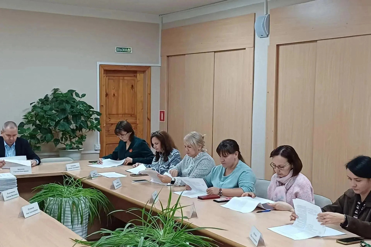 В Курске поддержали 16 новых соцконтрактов, включая проект автокинотеатра
