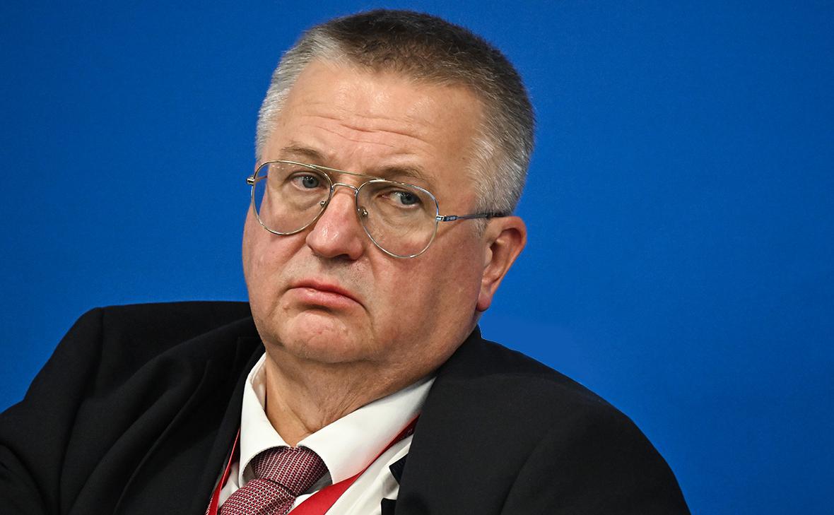 Оверчук заявил об ожидании реакции Еревана по железным дорогам