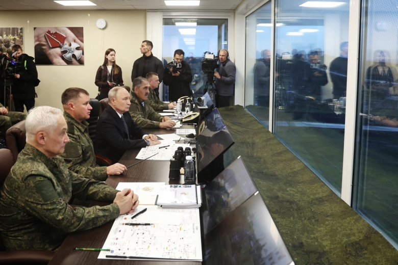 В Сети появились кадры визита Путина на полигон Чебаркульский