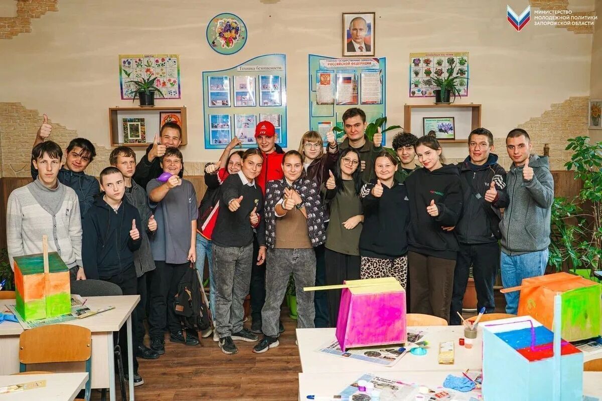 «Неделя Добра»: Юные запорожцы создали яркие скворечники для птиц