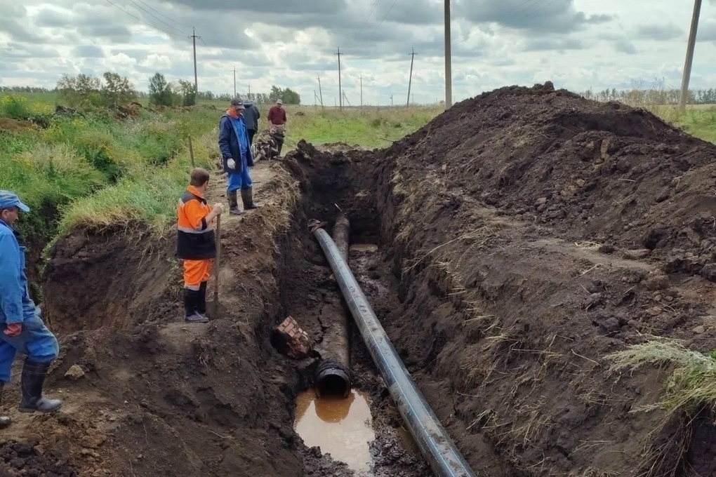 Обнародованы фото, как Водоканал Новомосковска готовит сети к зиме