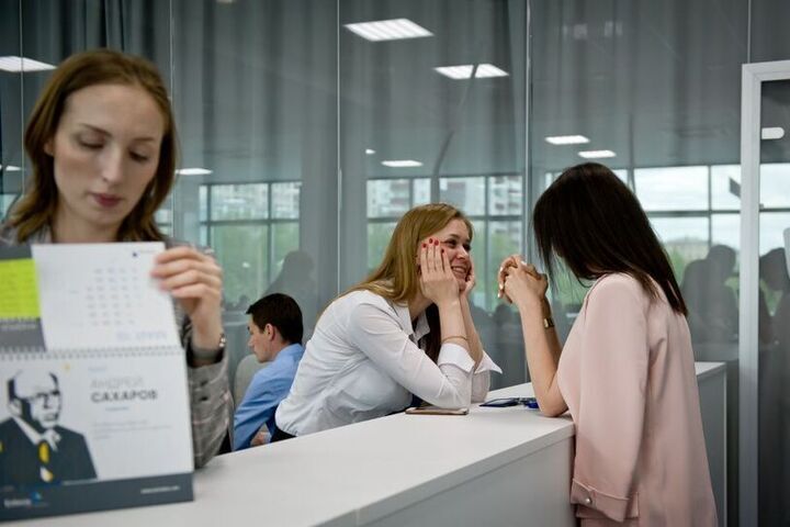 Каждый четвертый челябинец дружит со своим начальником