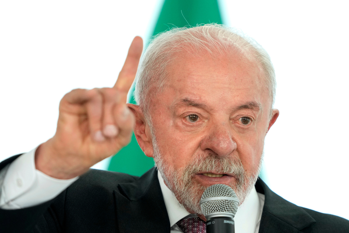 Президент Бразилии назвал себя единственным препятствием на пути фашизма