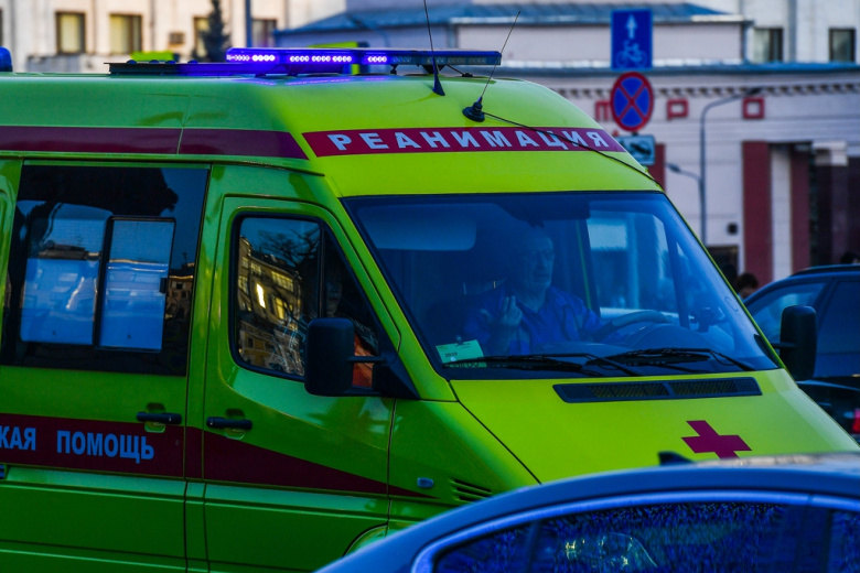Водитель легковушки погиб в страшной аварии под Тюменью