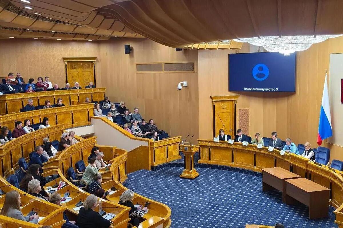 Ленинградские госслужащие прошли обучение по противодействию коррупции