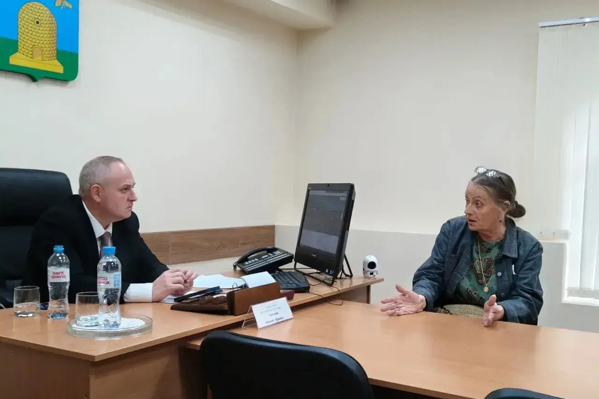 В Тамбове Косенков взял на контроль ремонт квартиры семьи участника СВО