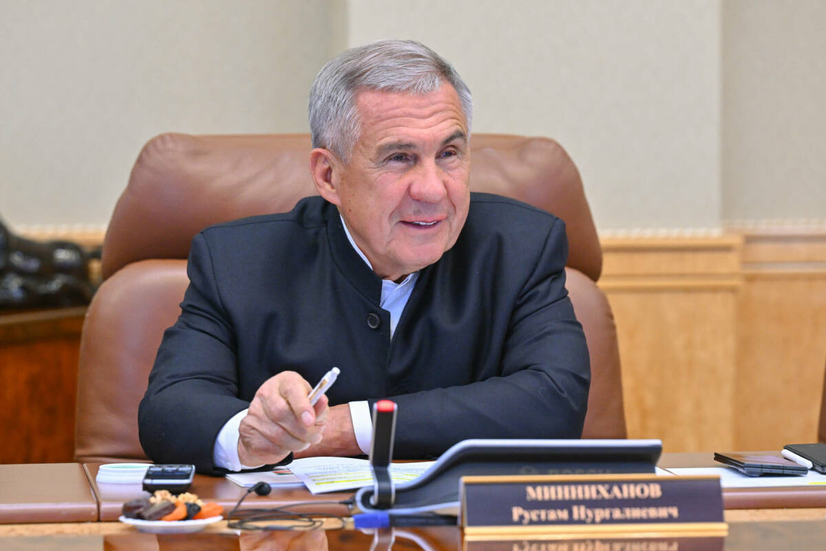 Минниханов поставил задачу обеспечить укомплектованность персоналом медучреждений на уровне не менее 80 процентов