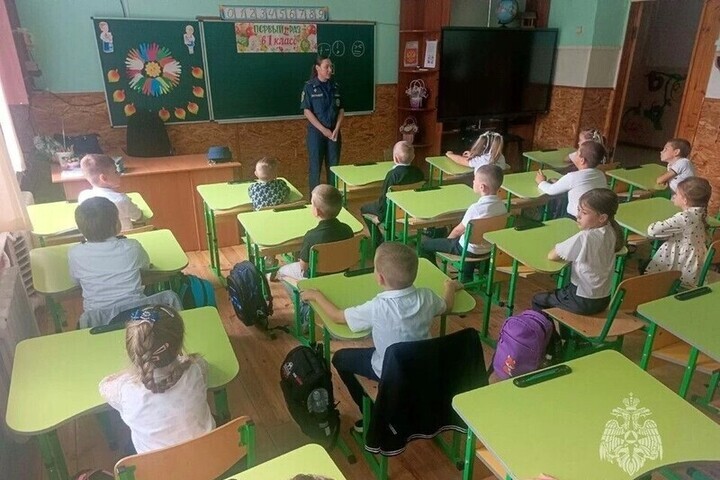 В Каланчакской школе прошли занятия по пожарной безопасности