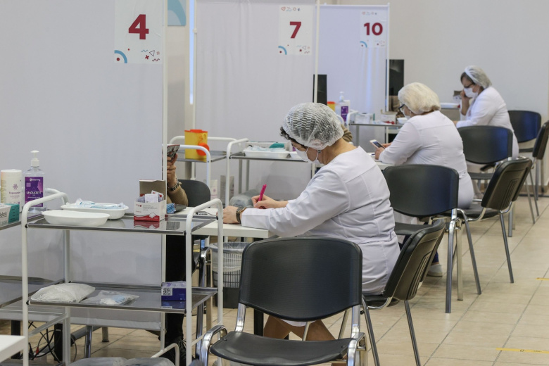 Мясников рассказал о трансформации COVID-19 и его текущей опасности