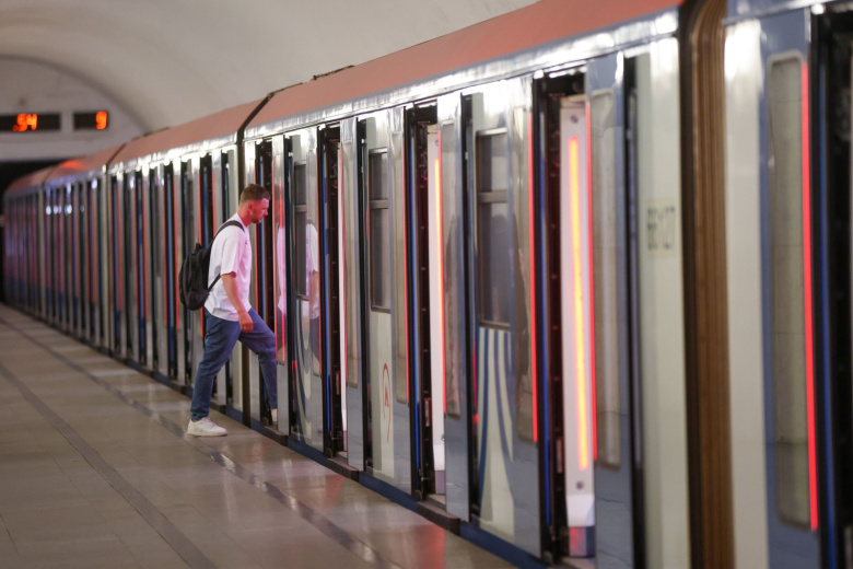 Движение на серой ветке московского метро восстановили