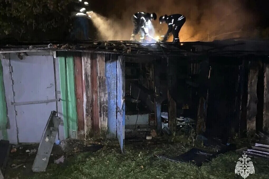 Пожар площадью 72 квадратных метра ликвидировали сотрудники МЧС под Тулой
