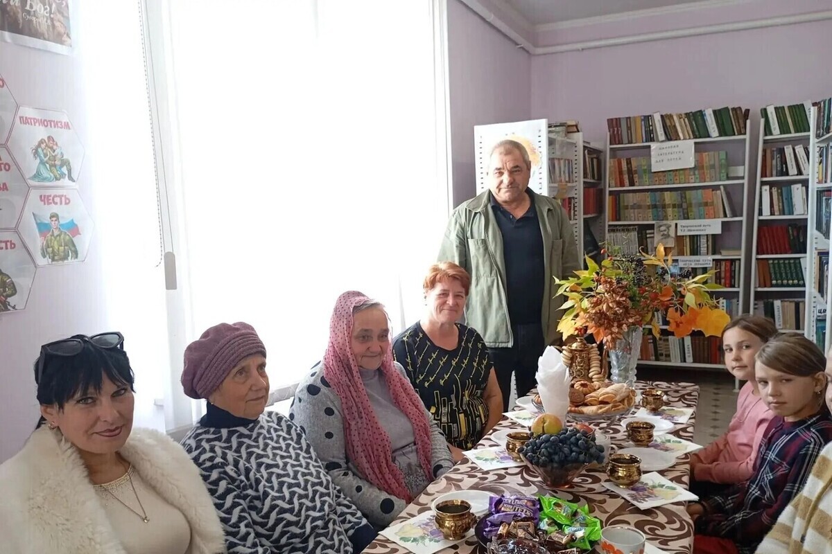 В Костогрызовской библиотеке состоялась встреча для старшего поколения