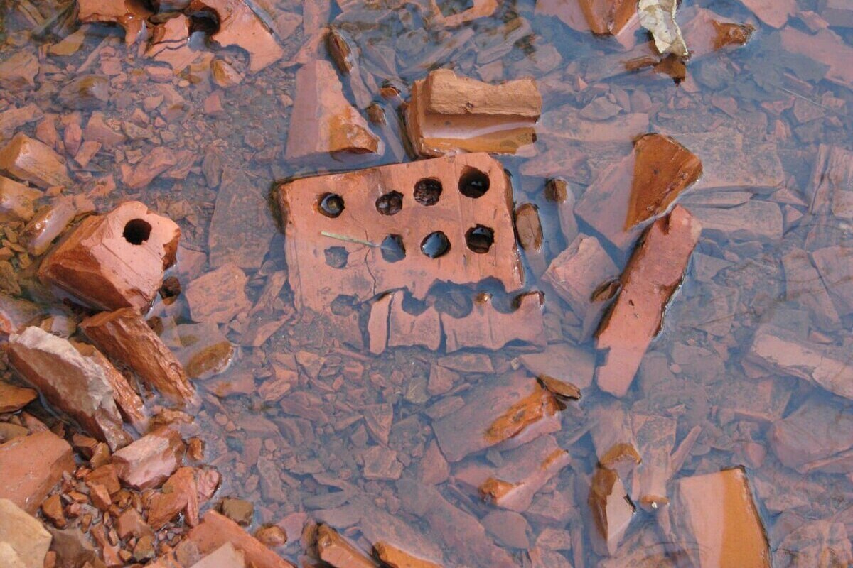 В Кандалакше сточные воды попали в Кандалакшский залив