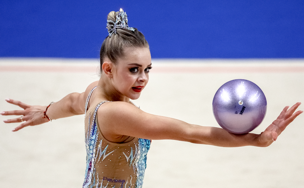 Чемпионка России по художественной гимнастике завершила карьеру в 19 лет