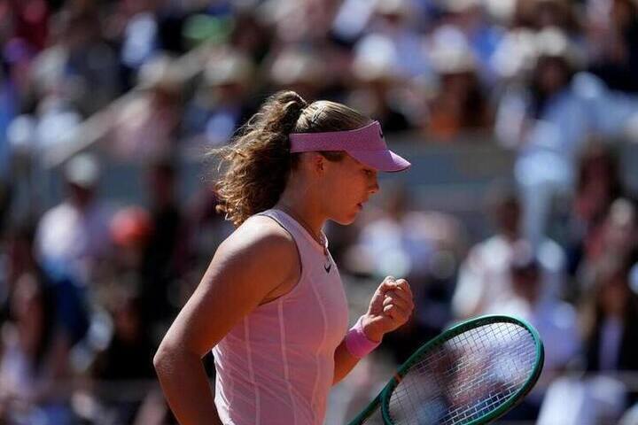 Мирра Андреева вышла в 1/8 финала в Пекине и побила рекорд WTA-1000
