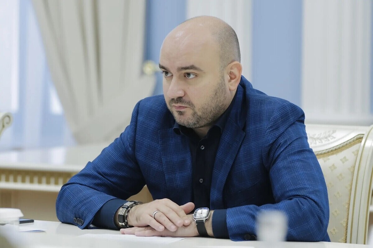 Федорищев поздравил учителей Самарской области с профессиональным праздником
