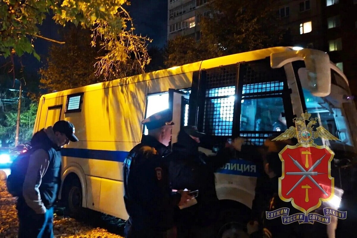 Двое подростков доставлены в отдел полиции после ночного рейда в Туле
