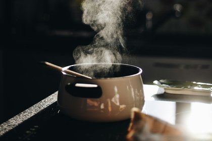 Москвичку госпитализировали с кровавой рвотой после рецепта от нейросети