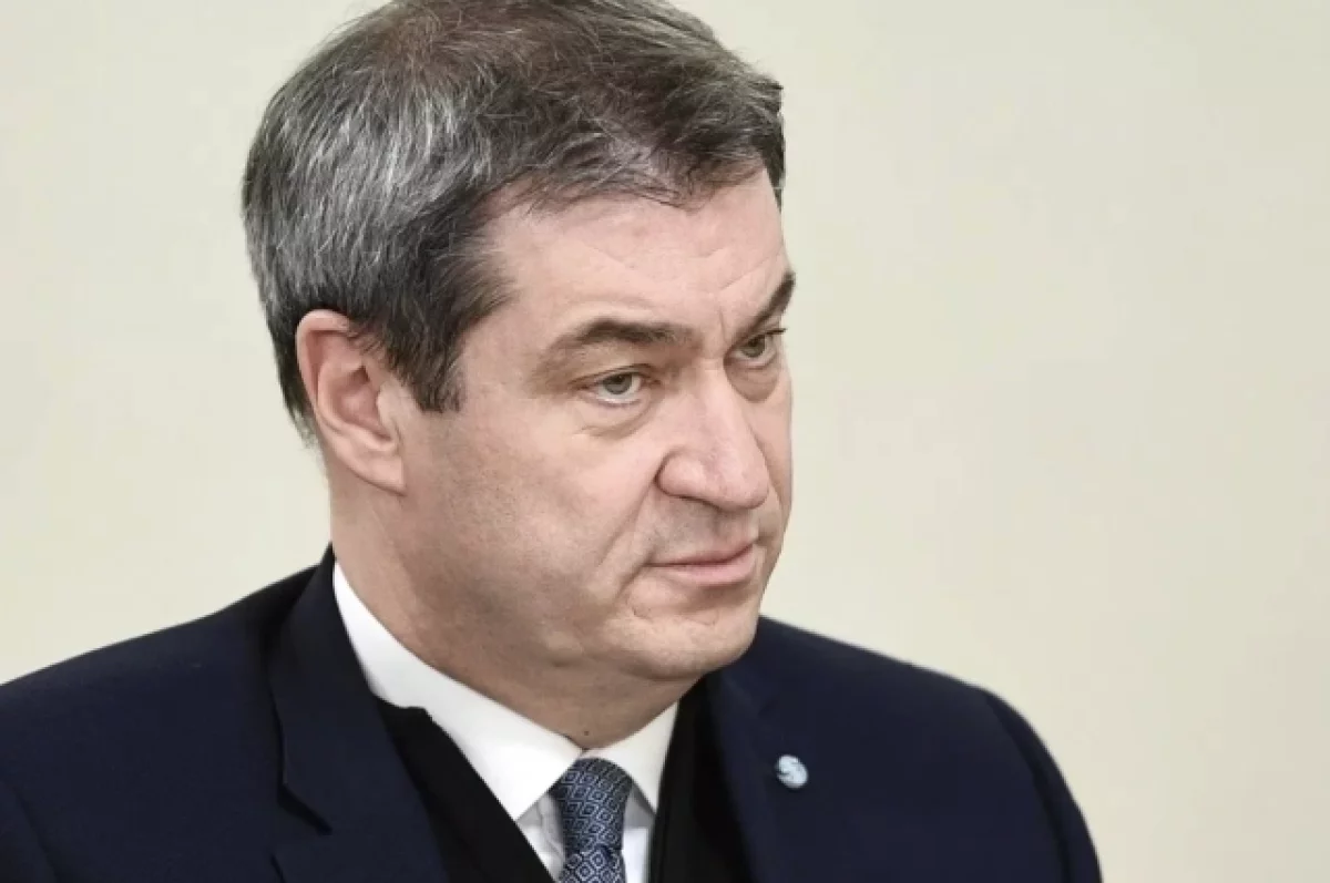 Премьер Баварии призвал молодых украинцев отправиться защищать свою страну