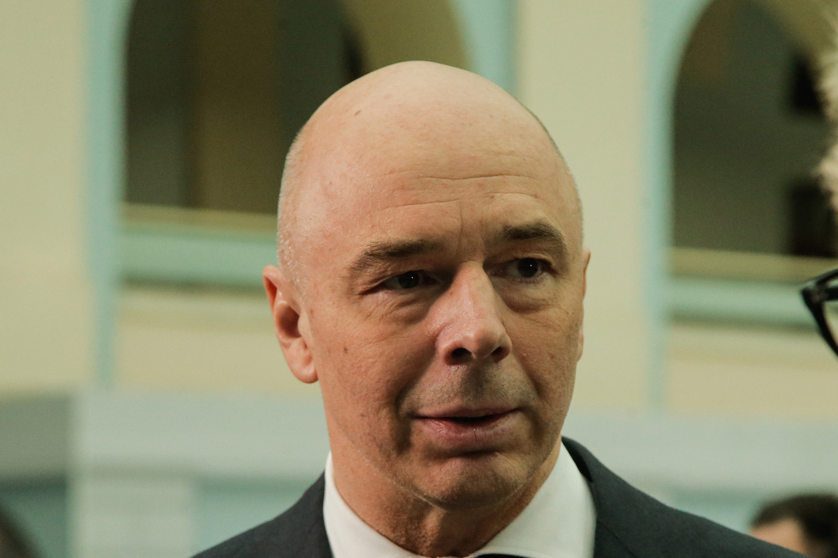 Силуанов рассказал о предотвращенных случаях вывоза наличных из РФ