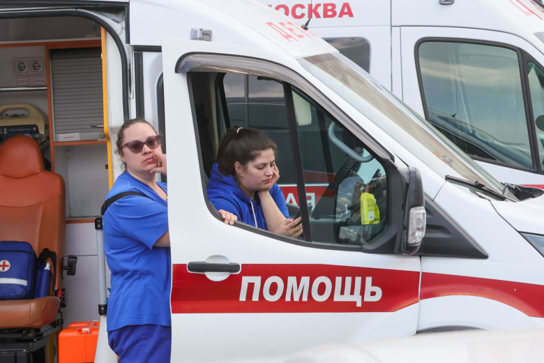 Более 20 человек пострадали при опрокидывании автобуса со школьниками