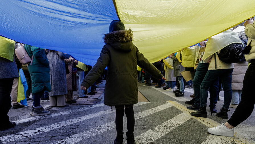 На Украине захотели увеличить время работы для подростков из-за дефицита работников