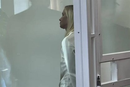 Блондинка Русская отвергла 13 ножевых ударов по бывшему мужу